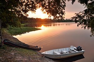 Genießen Sie den Sonnenuntergang im Pantanal