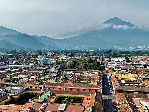 Blick über die Stadt Antigua in Guatemala