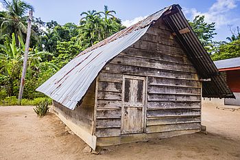 Einfache Holzhütte
