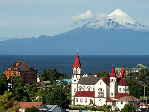 Puerto Varas und im Hintergrund der Vulkan Osorno