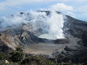 Krater des Vulkans Poas