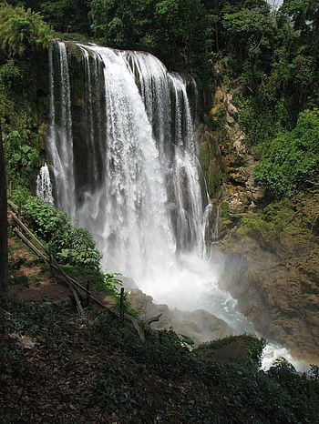 Pulhapanzak Wasserfall