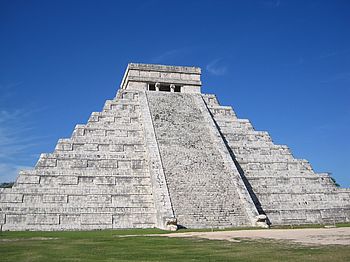 Eine Pyramide