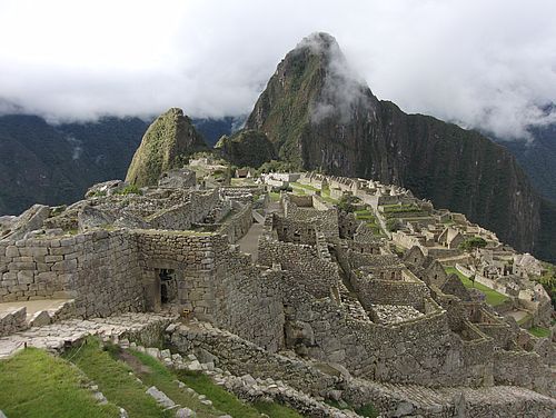 Im Nebel Machu Picchu