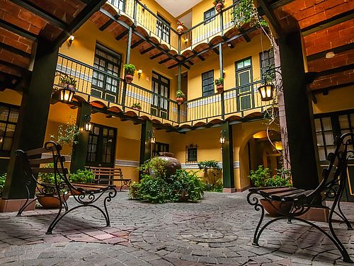 Innenhof des Hostals Naira in La Paz