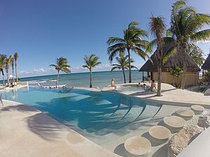Hotel Mahekal Beach Resort Pool