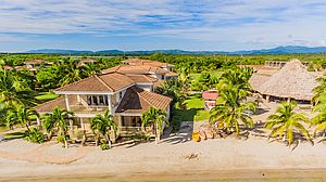 Strandhaus (Beispielbild), Hotel Hopkins Bay Resort Strandhaus des Hotels Hopkins Bay Resort in Belize