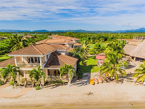 Strandhaus des Hotels Hopkins Bay Resort in Belize